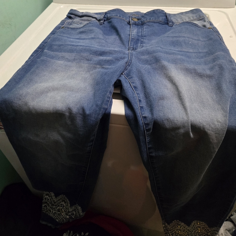 Avenue med blue skinny jeans